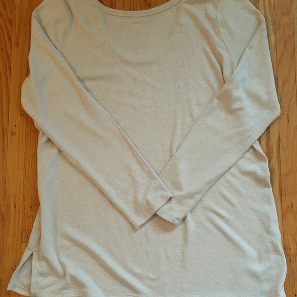 Sweater - Picture 3 of 10